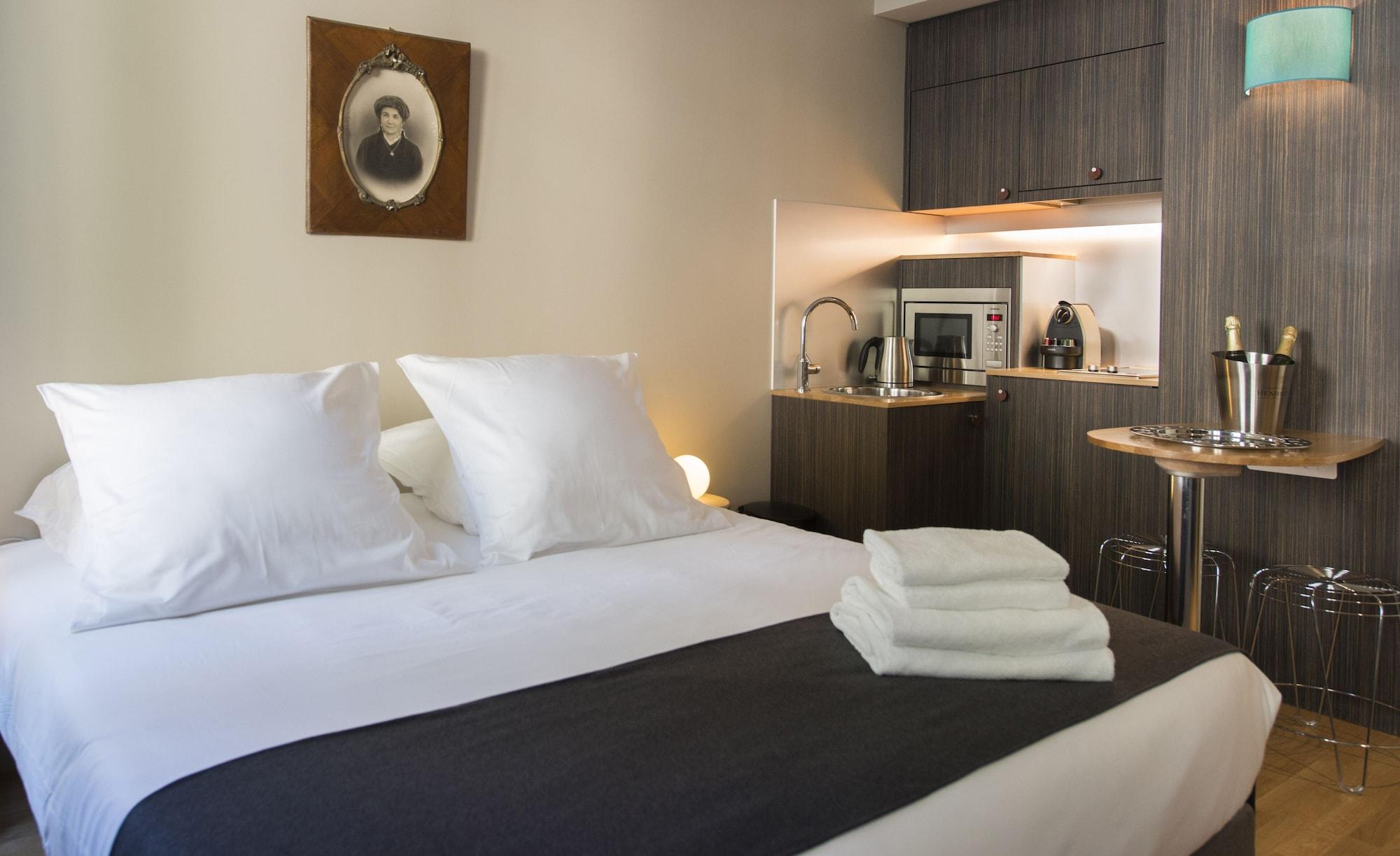 Suites&Hôtel Helzear Champs-Elysées Paris Exterior foto