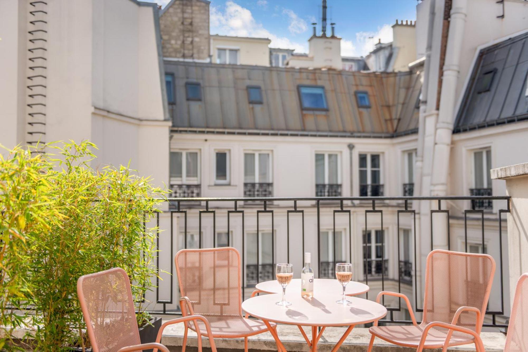 Suites&Hôtel Helzear Champs-Elysées Paris Exterior foto